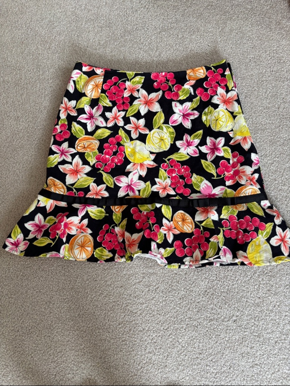 garden party fun fruit-floral skirt from skirtology size  6P